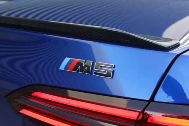 BMW M5 (2025) thumbnail 36