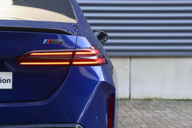 BMW M5 (2025) thumbnail 39