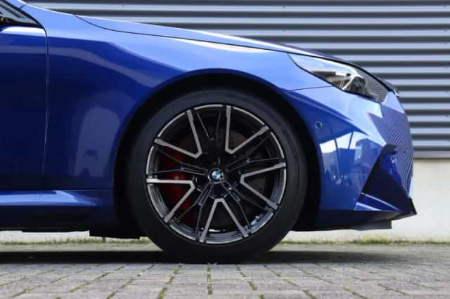 BMW M5 (2025) thumbnail 6