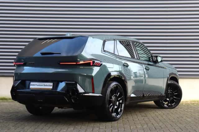 BMW XM (2023) thumbnail 2