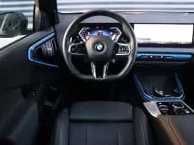 BMW X3 (2024) thumbnail 9