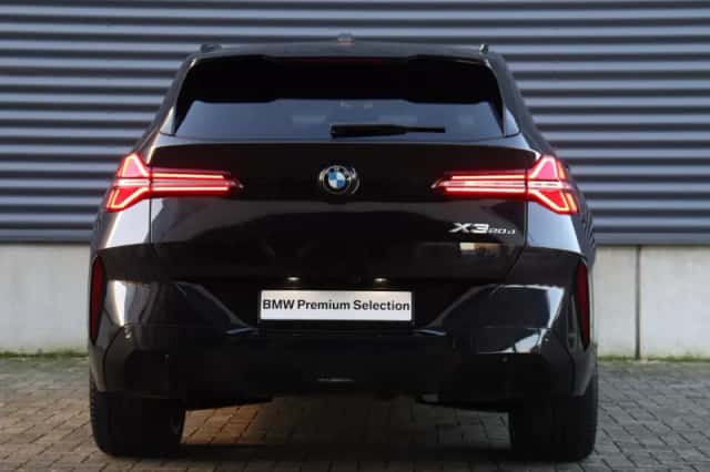 BMW X3 (2024) thumbnail 4