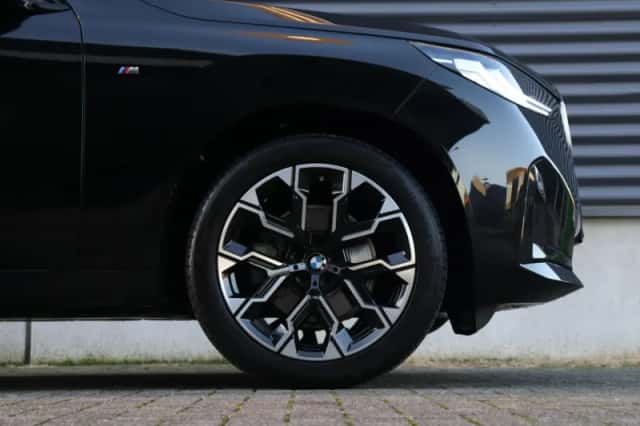 BMW X3 (2024) thumbnail 6