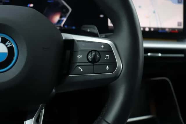 BMW X1 (2025) thumbnail 18