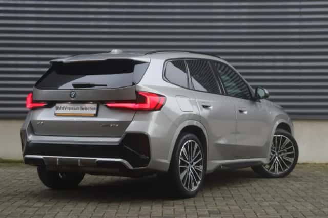 BMW X1 (2025) thumbnail 2