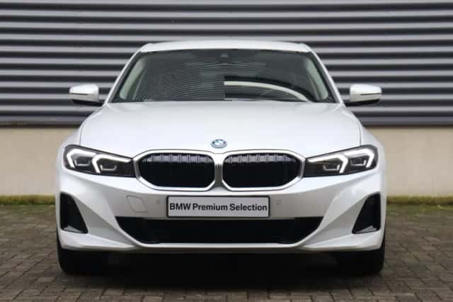 BMW 3-Serie (2023) thumbnail 3