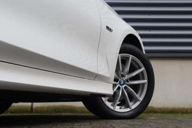 BMW 3-Serie (2023) thumbnail 7