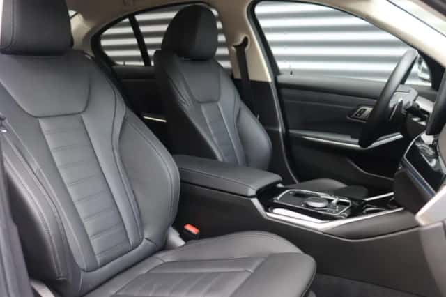 BMW 3-Serie (2023) thumbnail 8