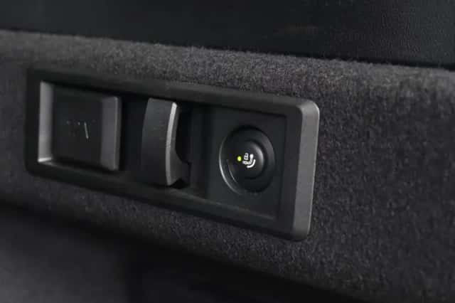 BMW X3 (2025) thumbnail 15