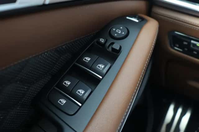 BMW X5 (2020) thumbnail 40