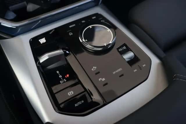 BMW X3 (2026) thumbnail 19