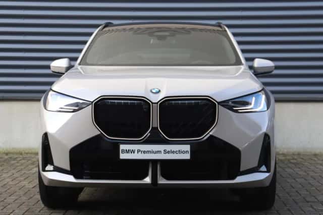 BMW X3 (2026) thumbnail 3