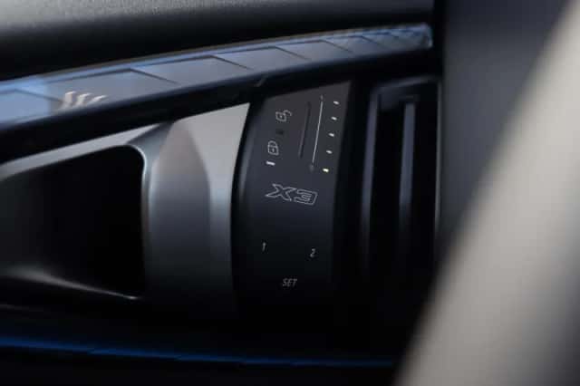 BMW X3 (2026) thumbnail 33