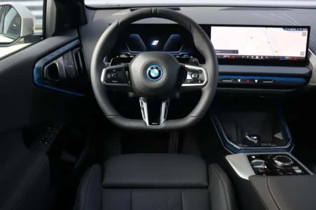 BMW X3 (2026) thumbnail 9