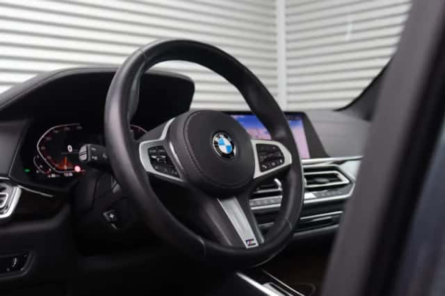 BMW X5 (2019) thumbnail 16