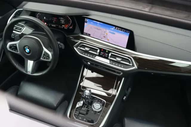 BMW X5 (2019) thumbnail 17