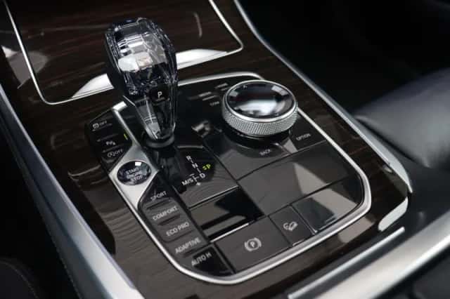 BMW X5 (2019) thumbnail 23