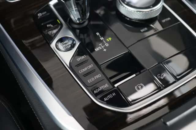 BMW X5 (2019) thumbnail 24