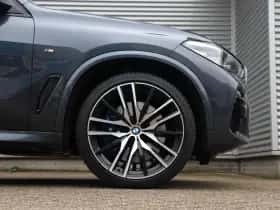 BMW X5 (2019) thumbnail 6