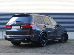 BMW X7 (2021) thumbnail 2