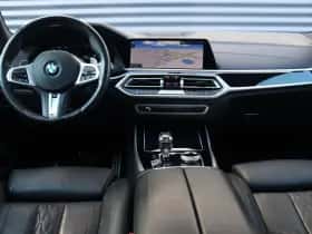 BMW X7 (2021) thumbnail 11