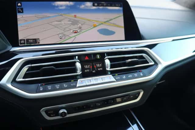 BMW X7 (2021) thumbnail 21