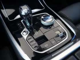BMW X7 (2021) thumbnail 24