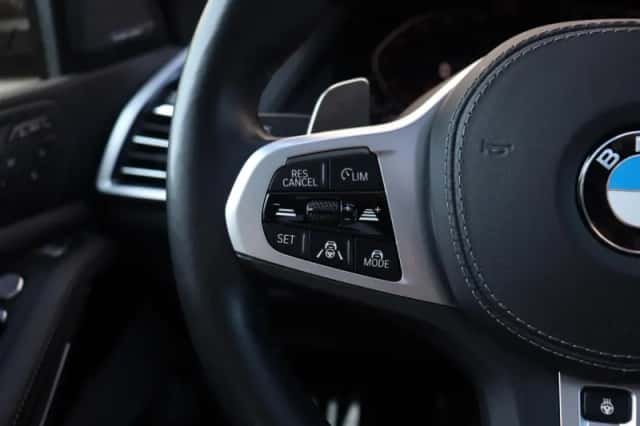 BMW X7 (2021) thumbnail 28
