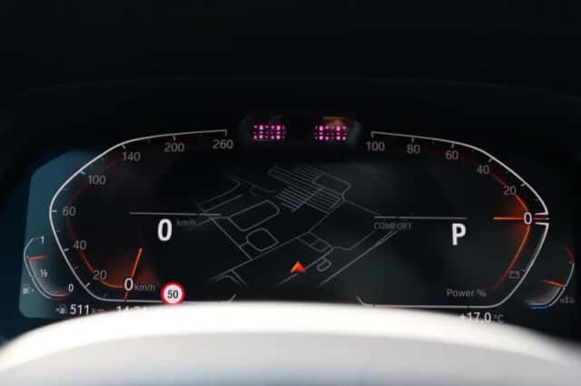 BMW X7 (2021) thumbnail 30