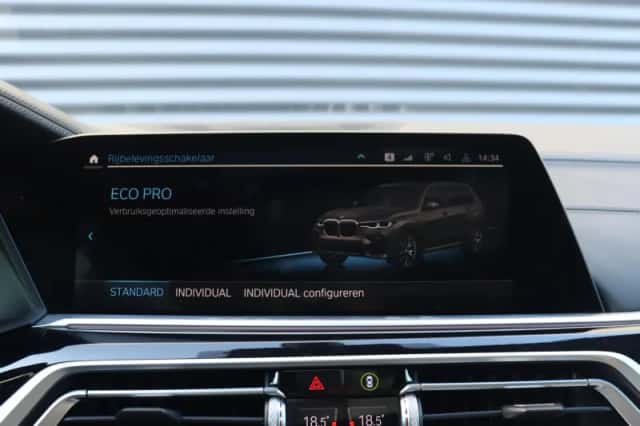 BMW X7 (2021) thumbnail 33