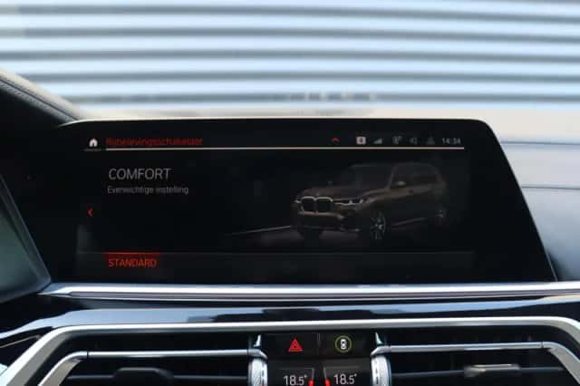 BMW X7 (2021) thumbnail 34