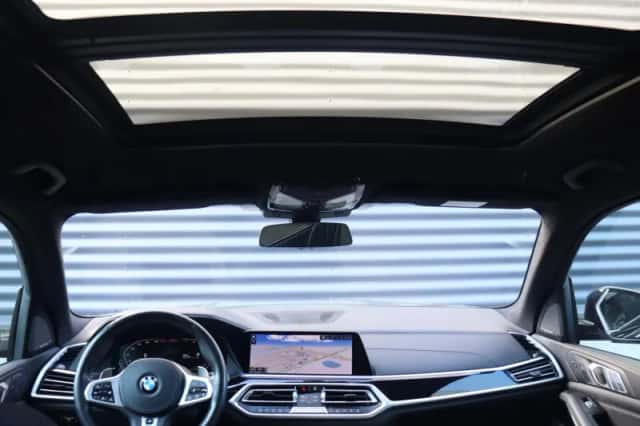 BMW X7 (2021) thumbnail 47