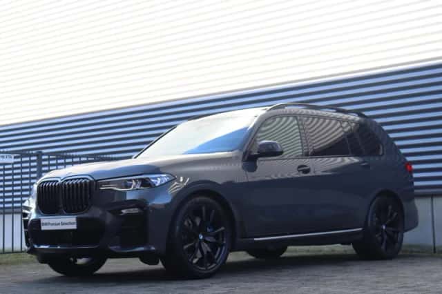BMW X7 (2021) thumbnail 50