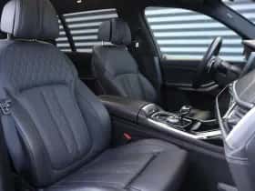 BMW X7 (2021) thumbnail 8