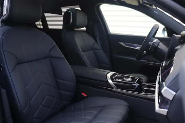 BMW 7-Serie (2025) thumbnail 8