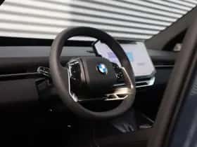 BMW iX3 (2026) thumbnail 17