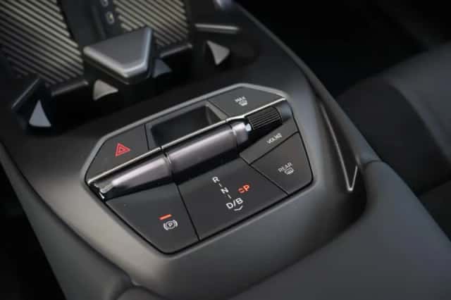 BMW iX3 (2026) thumbnail 19