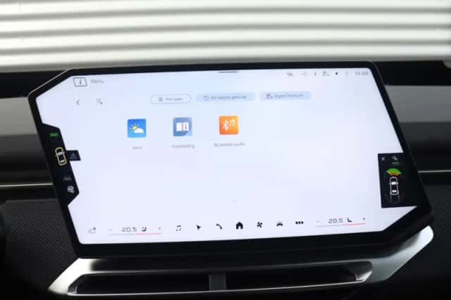 BMW iX3 (2026) thumbnail 32