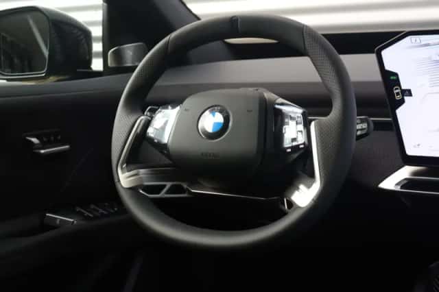 BMW iX3 (2026) thumbnail 38