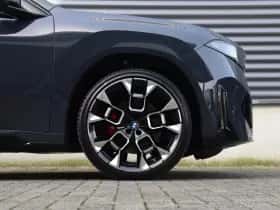 BMW iX3 (2026) thumbnail 6
