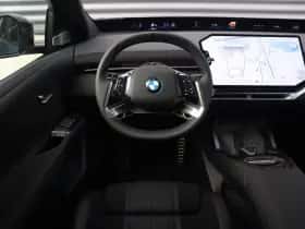 BMW iX3 (2026) thumbnail 9