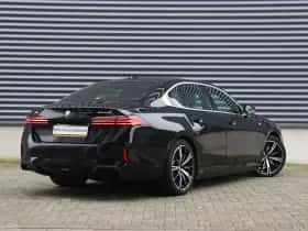 BMW i5 (2025) thumbnail 2
