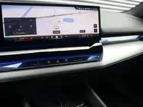 BMW i5 (2025) thumbnail 18