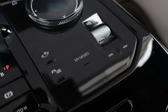 BMW i5 (2025) thumbnail 20