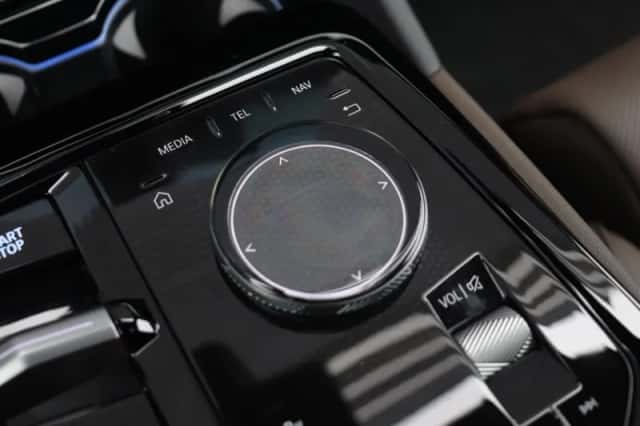 BMW i5 (2025) thumbnail 21