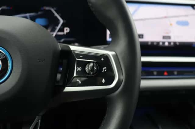 BMW i5 (2025) thumbnail 23