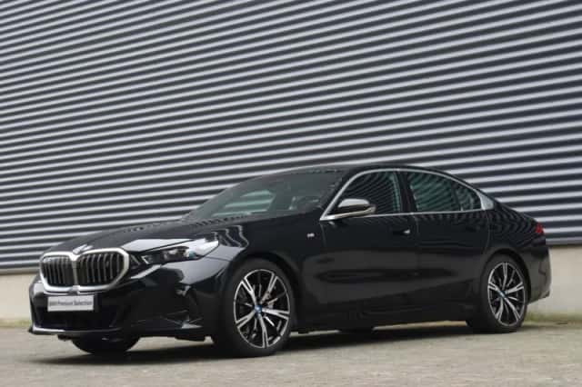 BMW i5 (2025) thumbnail 41