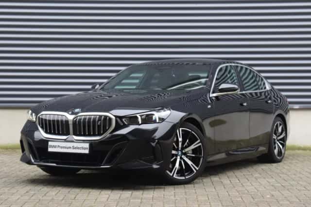 BMW i5 (2025) thumbnail 42