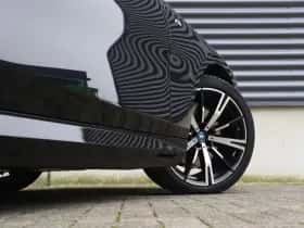 BMW i5 (2025) thumbnail 7