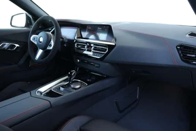BMW Z4 (2026) thumbnail 12
